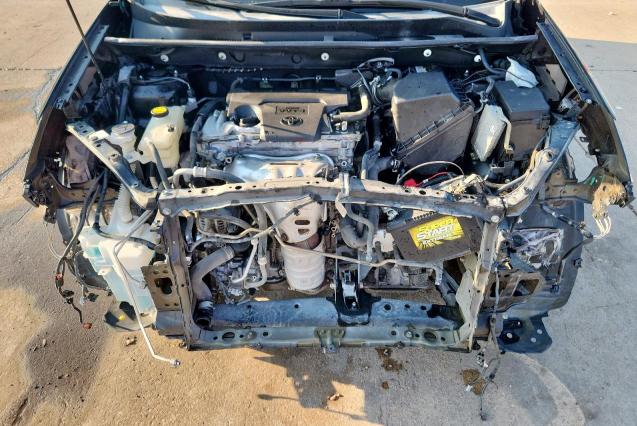 Photo 12 from auction – 2015 TOYOTA RAV4 LIMIT with VIN 2T3YFREV8FW212045