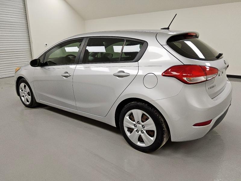 Photo 2 from auction – 2016 KIA FORTE LX with VIN KNAFK5A8XG5527933