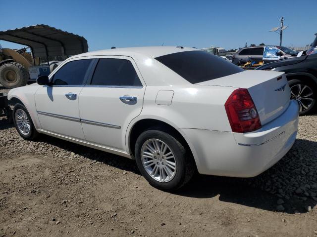 Photo 2 from auction – 2010 CHRYSLER 300 TOURING with VIN 2C3CA5CV9AH119360