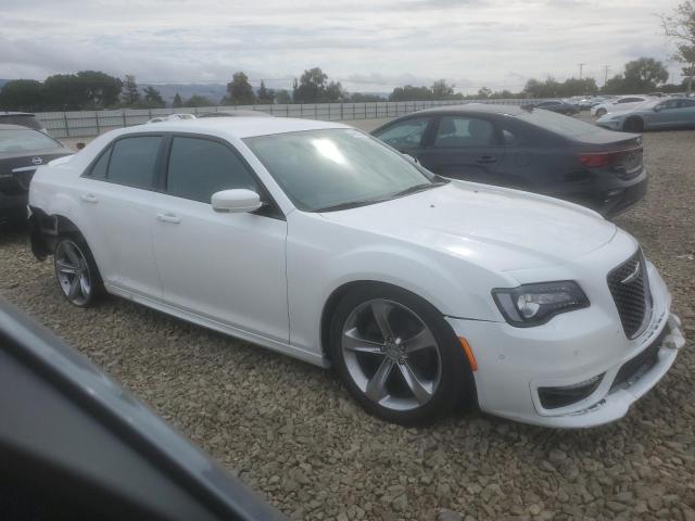Photo 4 from auction – 2020 CHRYSLER 300 S with VIN 2C3CCABG8LH164427