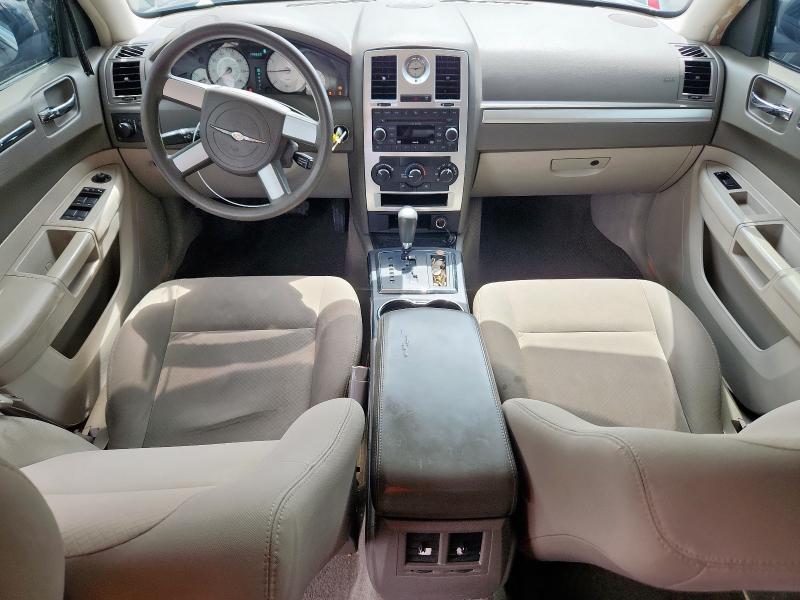 Photo 8 from auction – 2009 CHRYSLER 300 LX with VIN 2C3LA43D49H641732