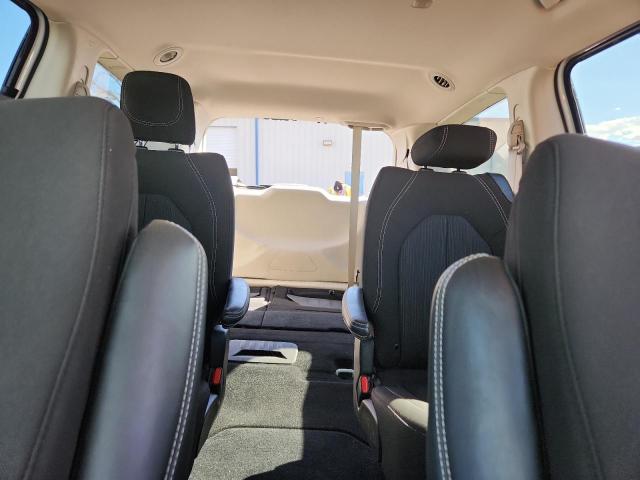 Photo 10 from auction – 2023 CHRYSLER VOYAGER LX with VIN 2C4RC1CG4PR566420