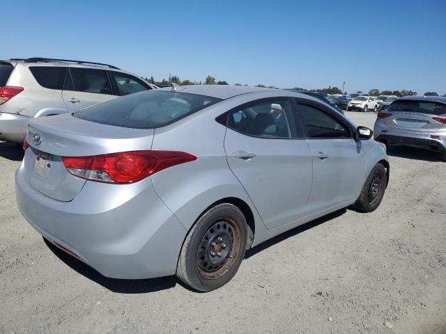 Photo 3 from auction – 2013 HYUNDAI ELANTRA GL with VIN 5NPDH4AE4DH167367