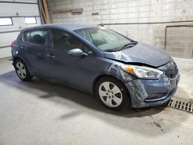 Photo 4 from auction – 2016 KIA FORTE LX with VIN KNAFK5A82G5590993