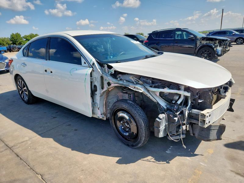 Photo 4 from auction – 2017 NISSAN ALTIMA 2.5 with VIN 1N4AL3APXHC124141