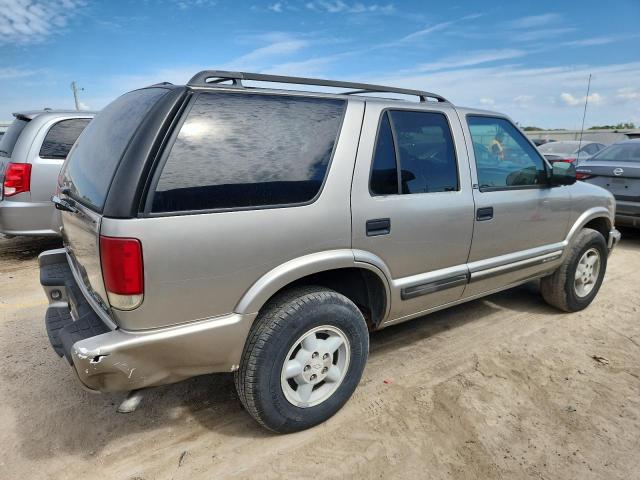 Photo 3 from auction – 2001 CHEVROLET BLAZER with VIN 1GNDT13W712177561
