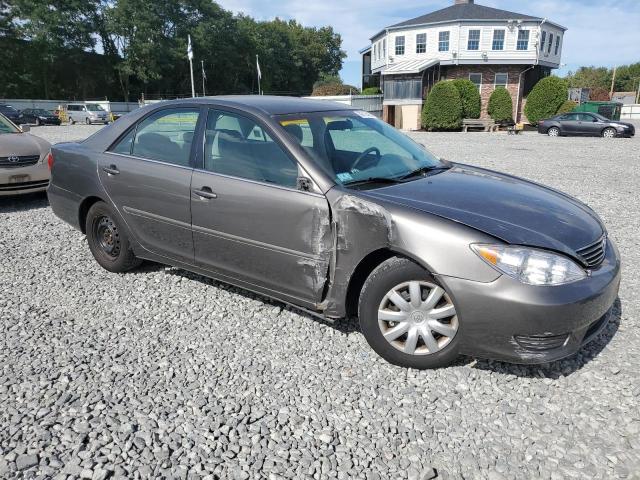 Photo 4 from auction – 2005 TOYOTA CAMRY LE with VIN 4T1BE32K35U941643