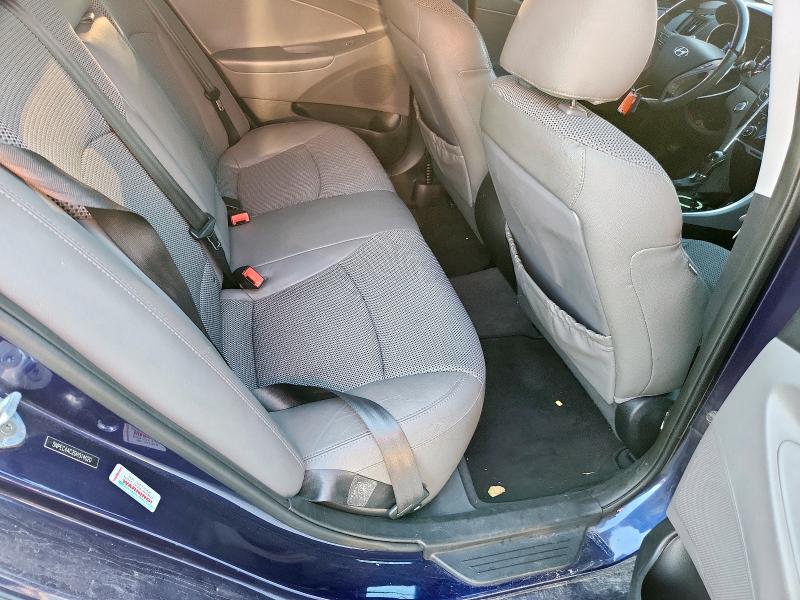 Photo 10 from auction – 2013 HYUNDAI SONATA SE with VIN 5NPEC4AC2DH514020
