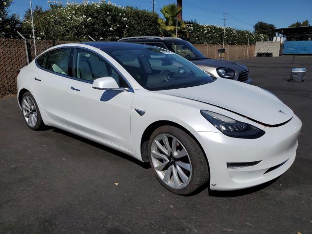Photo 4 from auction – 2018 TESLA MODEL 3 with VIN 5YJ3E1EB7JF098056