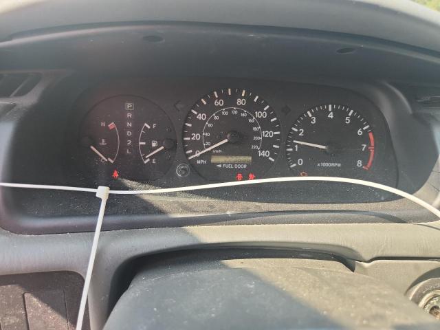 Photo 9 from auction – 2000 TOYOTA CAMRY LE with VIN 4T1BF28K1YU094592