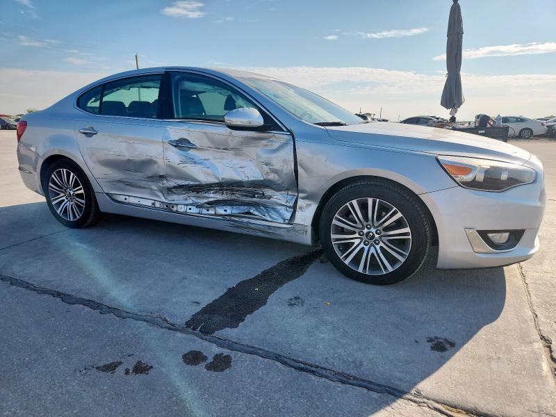 Photo 4 from auction – 2016 KIA CADENZA LU with VIN KNALN4D77G5215365