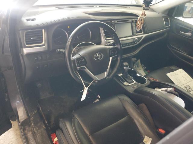 Photo 8 from auction – 2018 TOYOTA HIGHLANDER with VIN 5TDDZRFH6JS822146