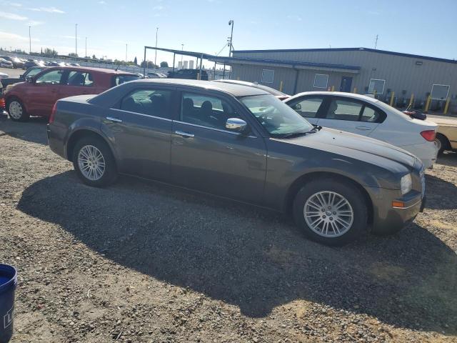 Photo 4 from auction – 2010 CHRYSLER 300 TOURIN with VIN 2C3CA4CD1AH203142