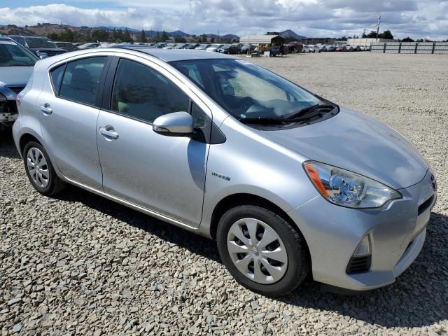 Photo 4 from auction – 2014 TOYOTA PRIUS C with VIN JTDKDTB30E1573391