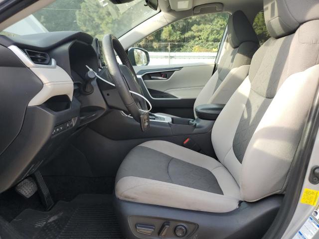 Photo 7 from auction – 2022 TOYOTA RAV4 XLE with VIN 4T3RWRFV2NU050401