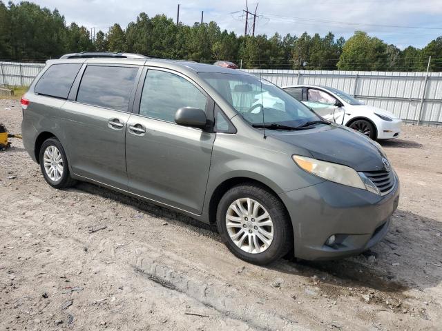 Photo 4 from auction – 2012 TOYOTA SIENNA XLE with VIN 5TDYK3DC7CS275577