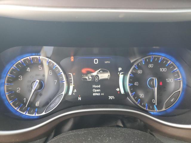 Photo 9 from auction – 2018 CHRYSLER PACIFICA TOURING L with VIN 2C4RC1BG7JR102708