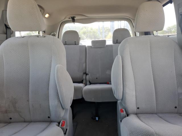 Photo 10 from auction – 2013 TOYOTA SIENNA LE with VIN 5TDJK3DC6DS062011