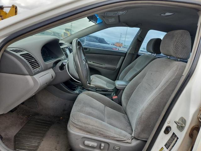 Photo 7 from auction – 2004 TOYOTA CAMRY LE with VIN 4T1BE32K44U308552
