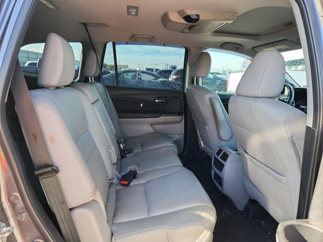 Photo 11 from auction – 2019 HONDA PILOT TOUR with VIN 5FNYF6H91KB006319