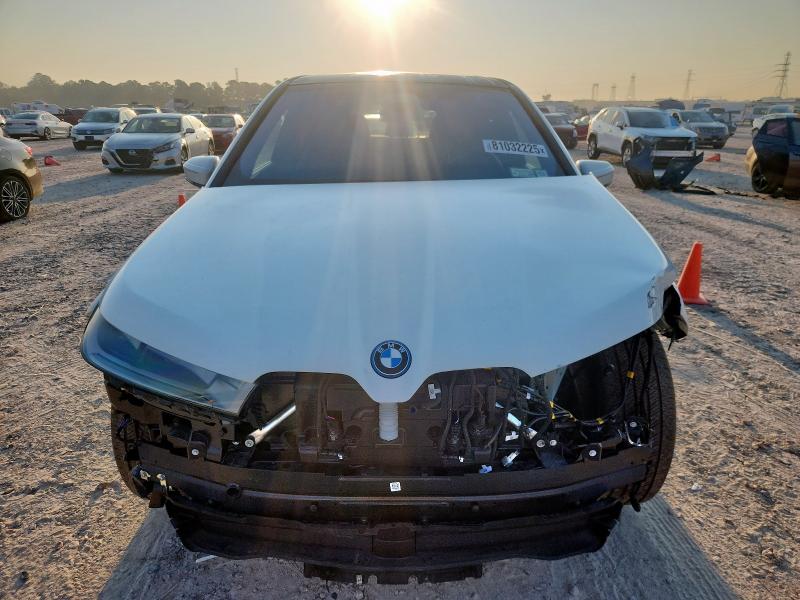 Photo 5 from auction – 2025 BMW IX XDRIVE5 with VIN WB523CF08SCS46185