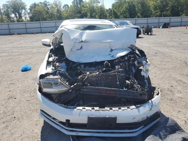 Photo 5 from auction – 2017 VOLKSWAGEN JETTA SE with VIN 3VWDB7AJ2HM314959