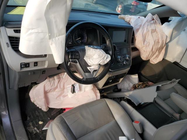 Photo 8 from auction – 2016 TOYOTA SIENNA XLE with VIN 5TDYK3DC6GS705573