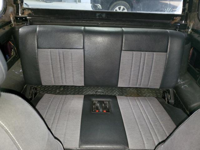 Photo 10 from auction – 1992 GEO TRACKER with VIN 2CNBJ18U2N6907880