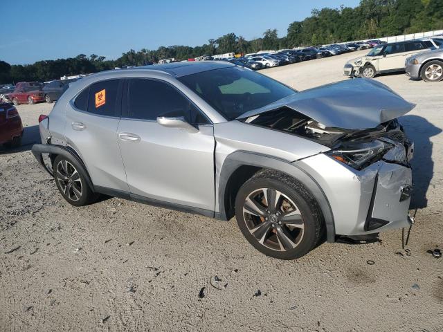 Photo 4 from auction – 2019 LEXUS UX 200 with VIN JTHY3JBH8K2009196