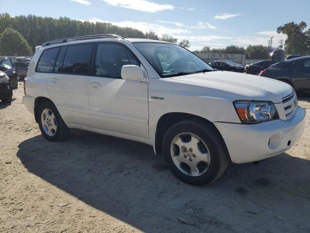 Photo 4 from auction – 2004 TOYOTA HIGHLANDER with VIN JTEDP21A340013665