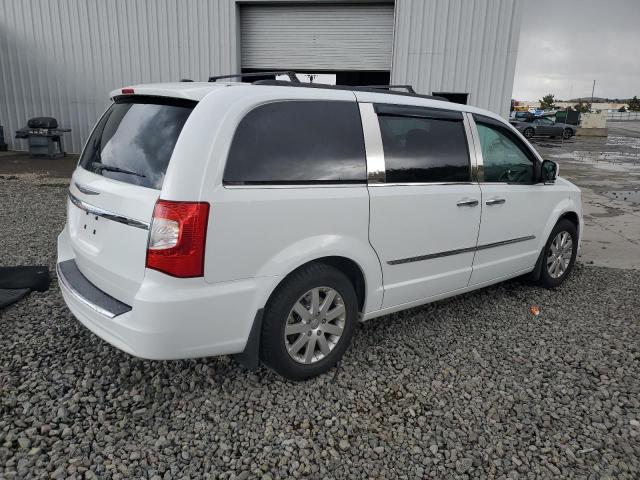 Photo 3 from auction – 2015 CHRYSLER TOWN & COU with VIN 2C4RC1BG4FR600842
