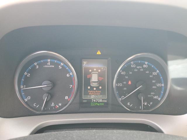 Photo 9 from auction – 2017 TOYOTA RAV4 LIMIT with VIN 2T3YFREV4HW355268