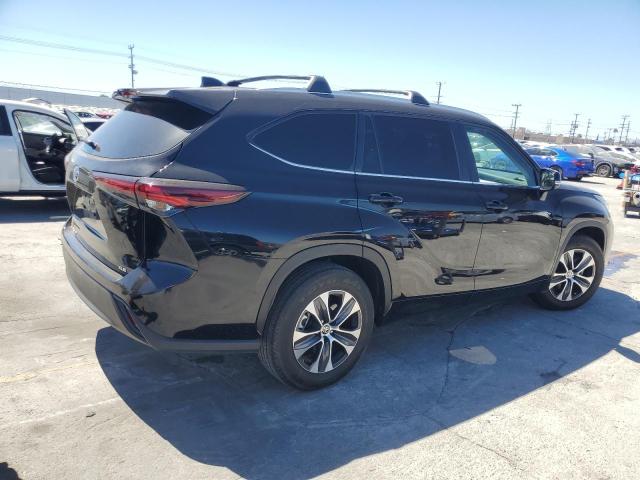 Photo 3 from auction – 2024 TOYOTA HIGHLANDER with VIN 5TDKDRAH2RS527540