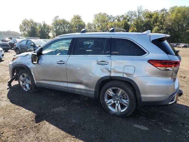 Photo 2 from auction – 2017 TOYOTA HIGHLANDER with VIN 5TDDZRFH7HS418847