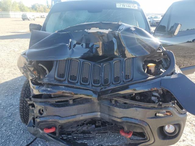 Photo 12 from auction – 2017 JEEP RENEGADE TRAILHAWK with VIN ZACCJBCB5HPF29744