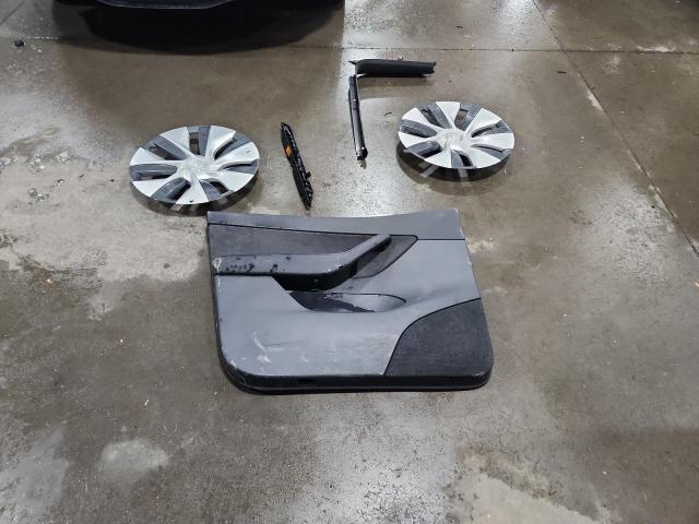 Photo 13 from auction – 2020 TESLA MODEL Y with VIN 5YJYGDEE6LF011794