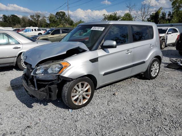 KIA SOUL + 2013 with VIN KNDJT2A60D7758105 - Photo from auction