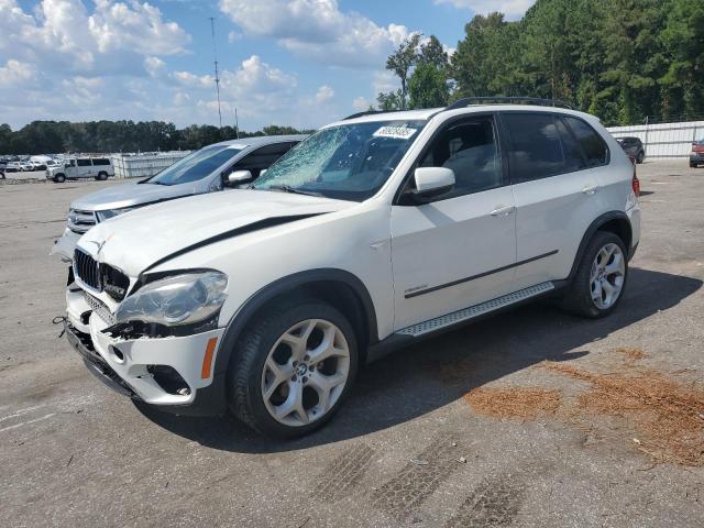 BMW X5 XDRIVE3 2013 with VIN 5UXZV4C55D0B02005 - Photo from auction