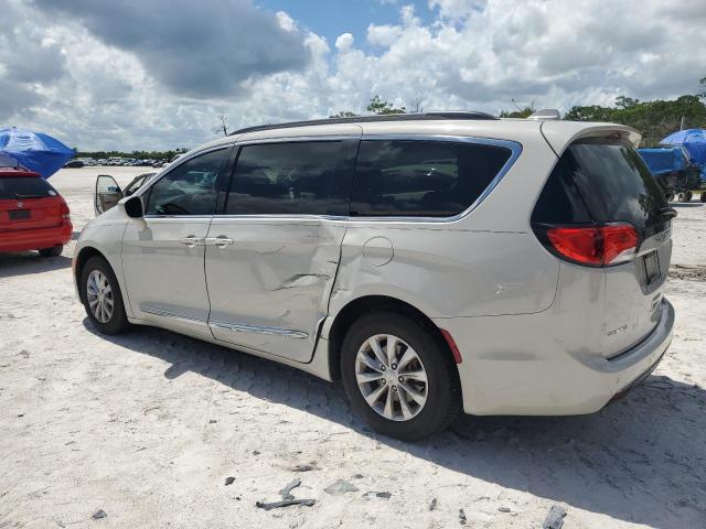 Photo 2 from auction – 2017 CHRYSLER PACIFICA T with VIN 2C4RC1BG6HR598448