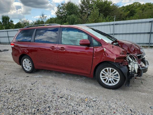Photo 4 from auction – 2014 TOYOTA SIENNA XLE with VIN 5TDYK3DC2ES437716