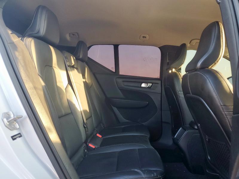 Photo 11 from auction – 2021 VOLVO XC40 T5 MO with VIN YV4162UK3M2597842