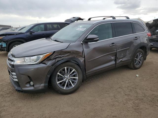 TOYOTA HIGHLANDER 2018 with VIN 5TDJZRFH6JS828290 - Photo from auction