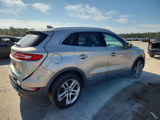 Photo 3 from auction – 2015 LINCOLN MKC with VIN 5LMCJ2A94FUJ37570