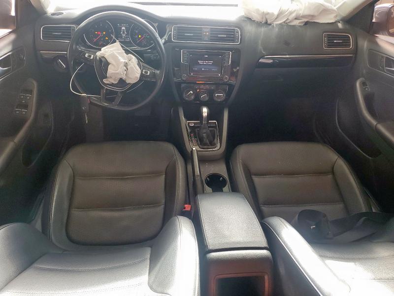 Photo 8 from auction – 2016 VOLKSWAGEN JETTA SEL with VIN 3VWL07AJ8GM327666