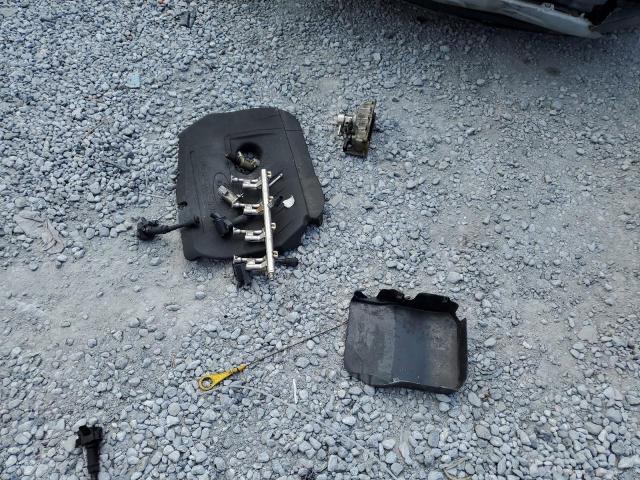 Photo 13 from auction – 2017 FORD ESCAPE SE with VIN 1FMCU0GD6HUA52694