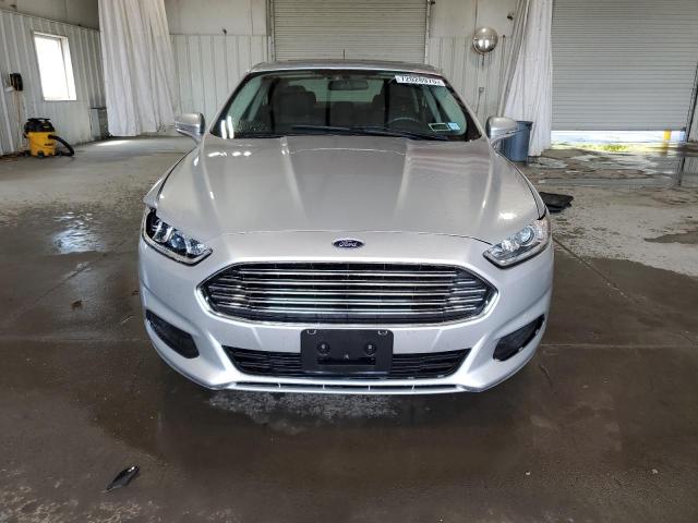 Photo 5 from auction – 2016 FORD FUSION SE with VIN 3FA6P0LU7GR309811