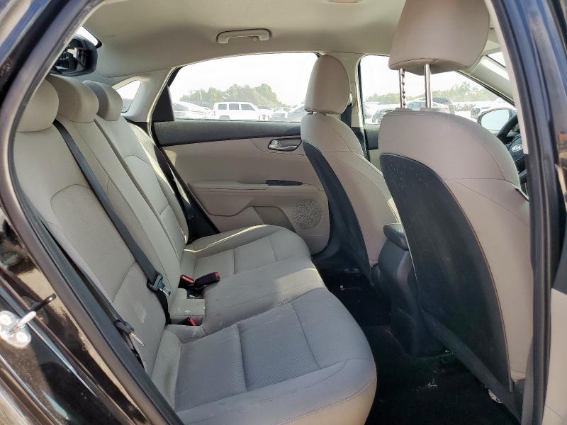 Photo 10 from auction – 2021 KIA FORTE FE with VIN 3KPF24AD0ME330487