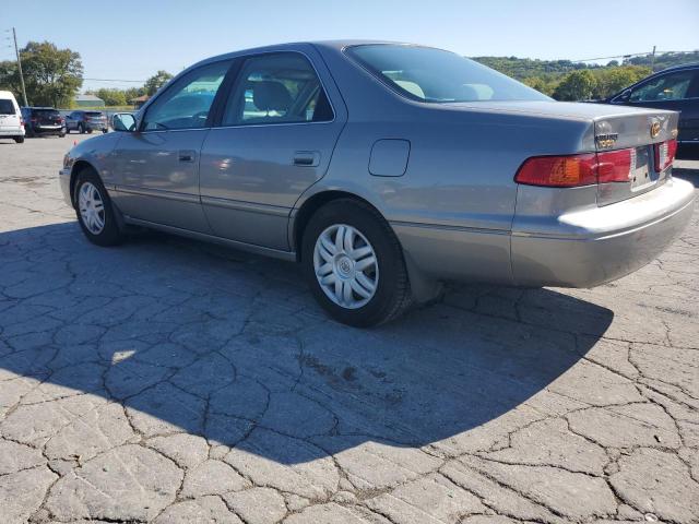 Photo 2 from auction – 2000 TOYOTA CAMRY CE with VIN 4T1BG22K5YU665149