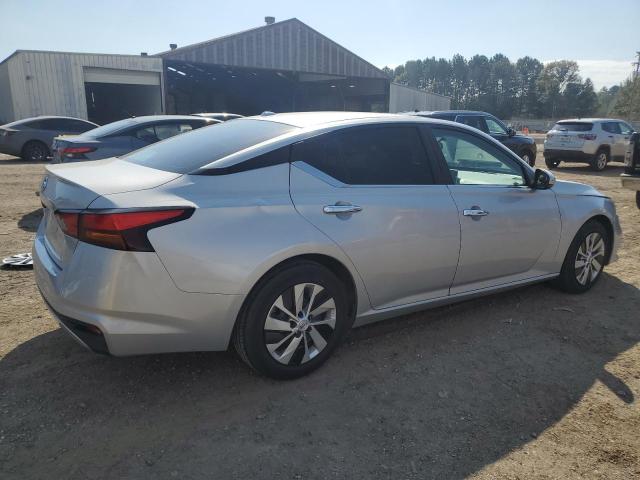 Photo 3 from auction – 2019 NISSAN ALTIMA S with VIN 1N4BL4BV9KC223130