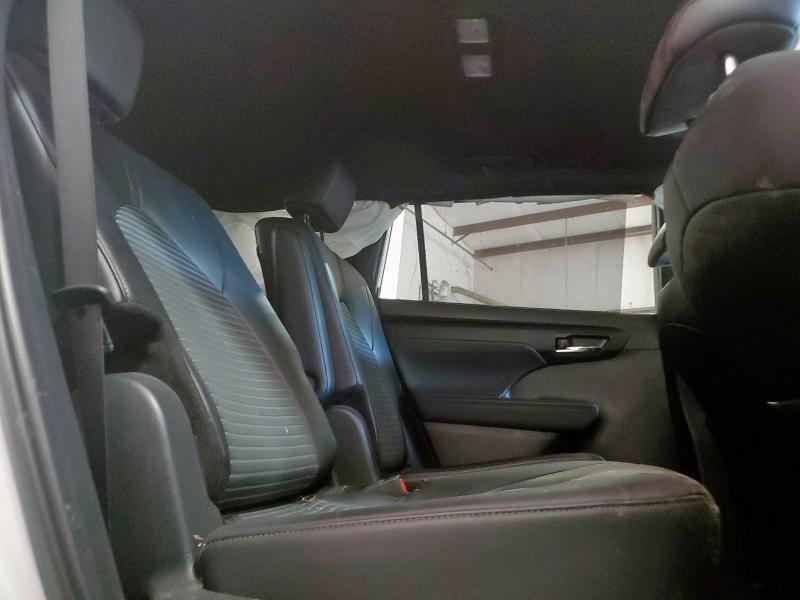 Photo 10 from auction – 2024 TOYOTA HIGHLANDER with VIN 5TDKDRAH4RS532772
